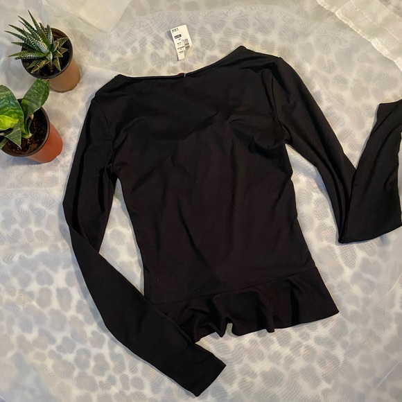 •• BLACK •• - Picture 5 of 6